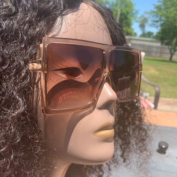 Retro sunglasses - Picture 4 of 7